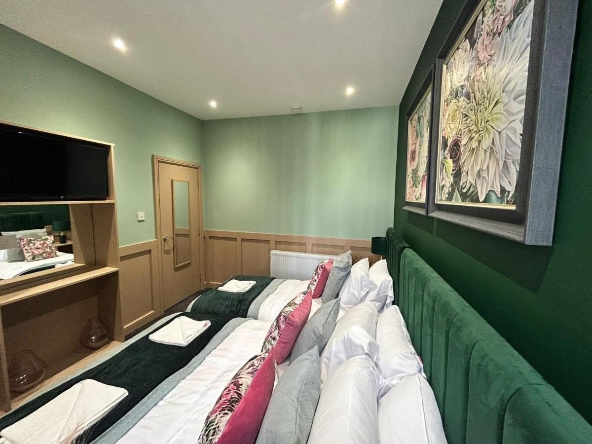Strawberry Fields Suite By Sasco Apartments Blackpool Luaran gambar