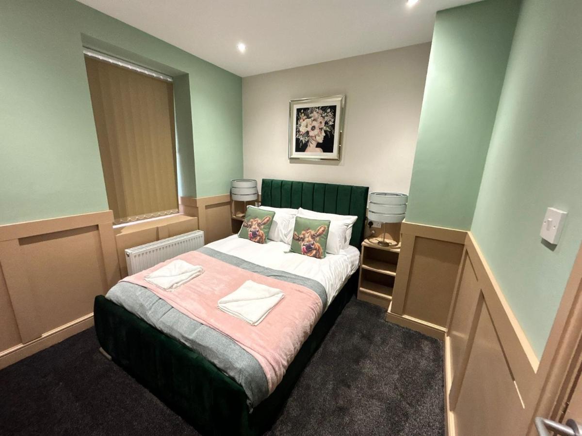 Strawberry Fields Suite By Sasco Apartments Blackpool Luaran gambar