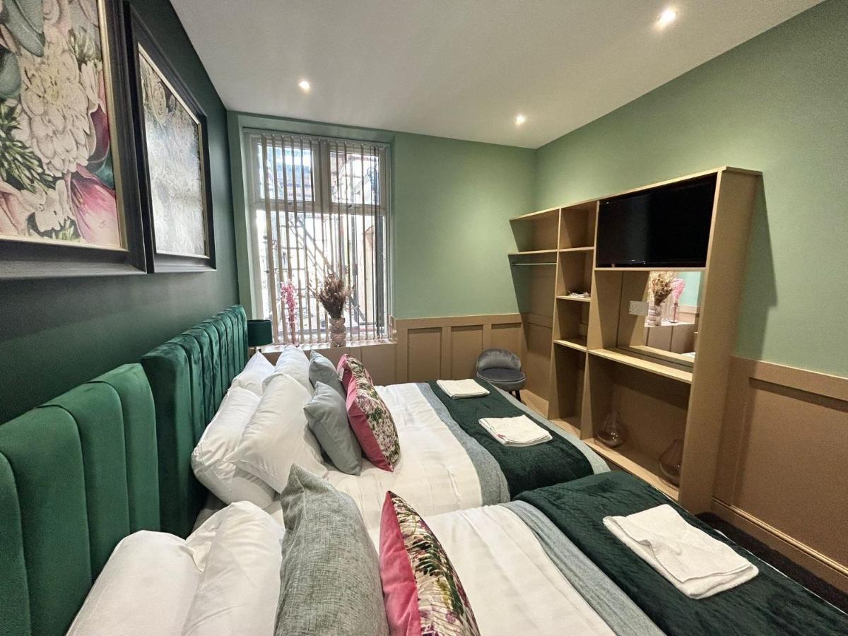 Strawberry Fields Suite By Sasco Apartments Blackpool Luaran gambar